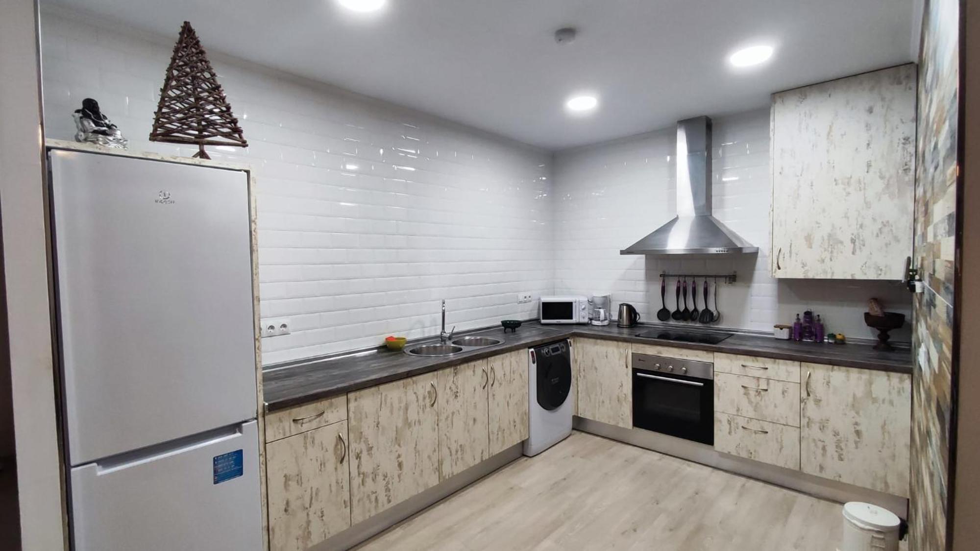 Benalroma Spacious Apartment 50 Mt From The Beach Benalmadena Ngoại thất bức ảnh